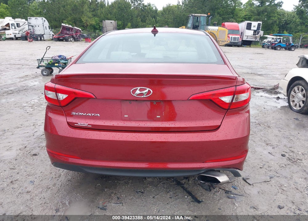 2016 HYUNDAI SONATA SE VIN: 5NPE24AF4GH328173