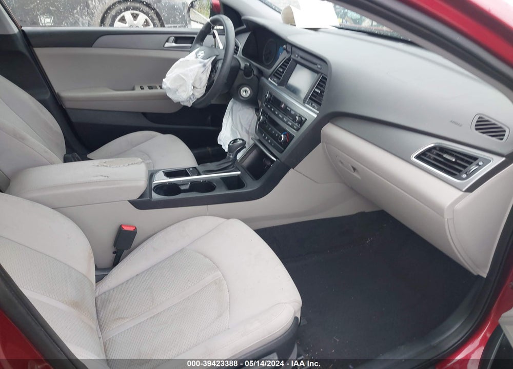 2016 HYUNDAI SONATA SE VIN: 5NPE24AF4GH328173