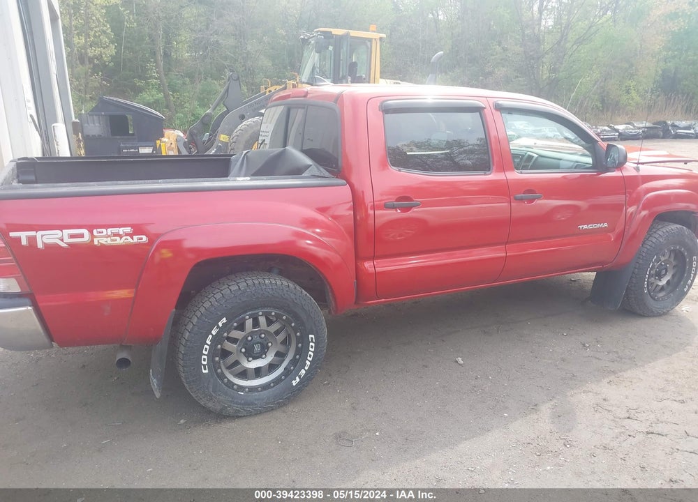 2015 TOYOTA TACOMA BASE V6 VIN: 3TMLU4EN0FM193950