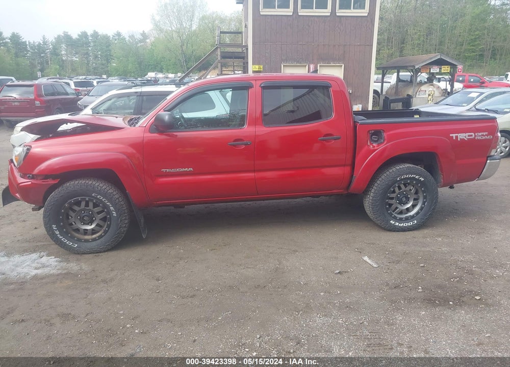 2015 TOYOTA TACOMA BASE V6 VIN: 3TMLU4EN0FM193950