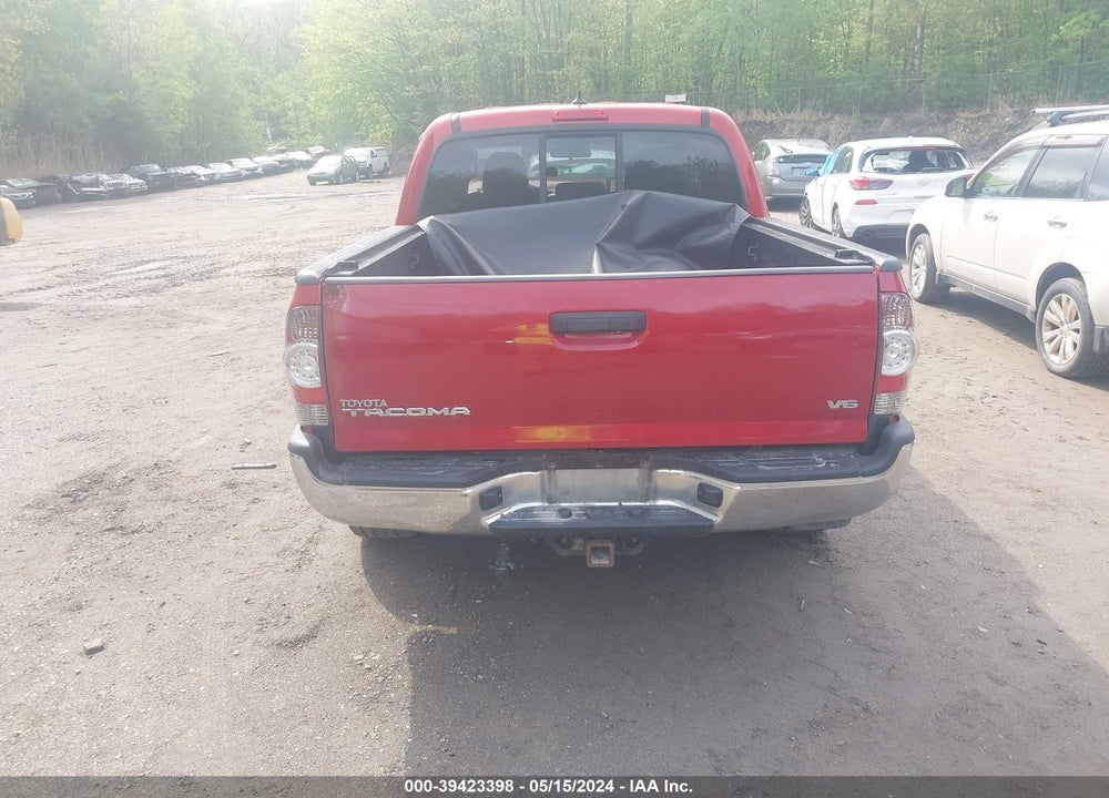 2015 TOYOTA TACOMA BASE V6 VIN: 3TMLU4EN0FM193950
