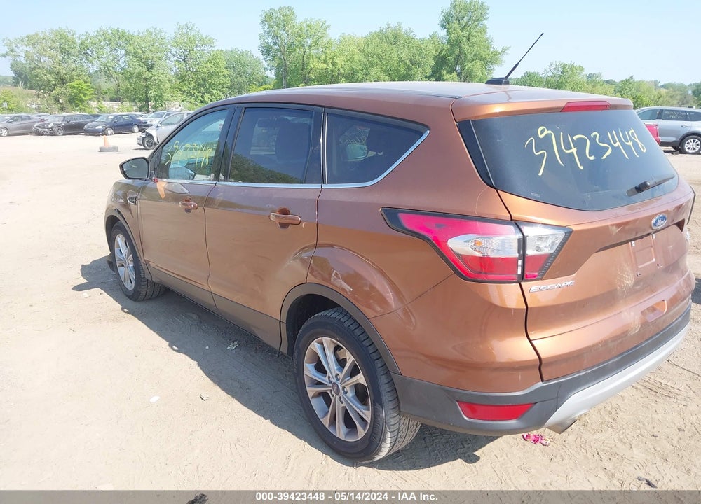 2017 FORD ESCAPE SE VIN: 1FMCU9GD4HUD72102