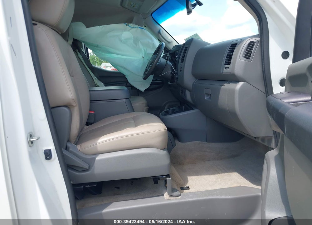 2021 NISSAN NV PASSENGER NV3500 HD SL VIN: 5BZAF0AA2MN851316