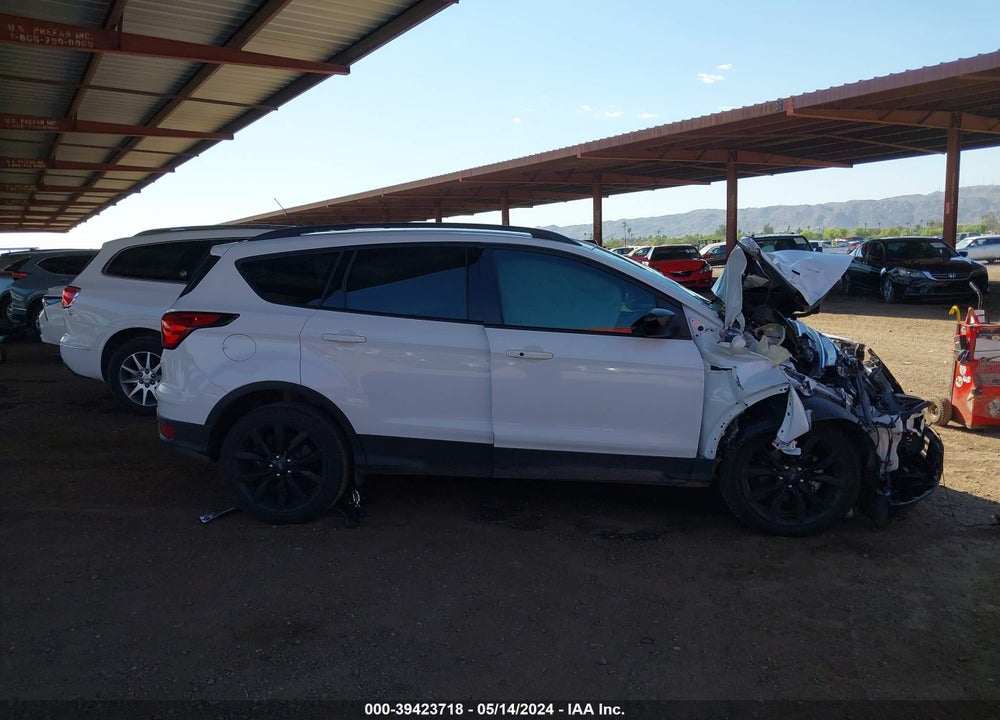 2019 FORD ESCAPE VIN: 1FMCU0GD4KUA06238