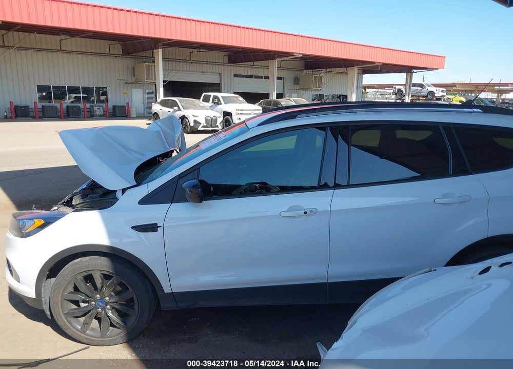 2019 FORD ESCAPE VIN: 1FMCU0GD4KUA06238