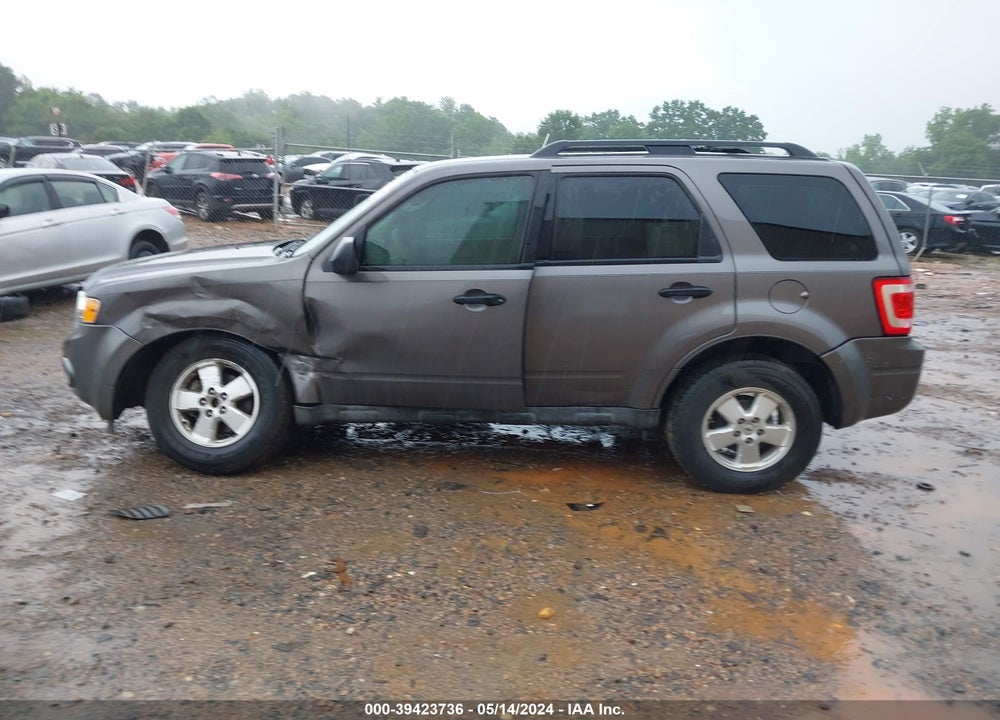 2011 FORD ESCAPE XLS VIN: 1FMCU0C7XBKC60242
