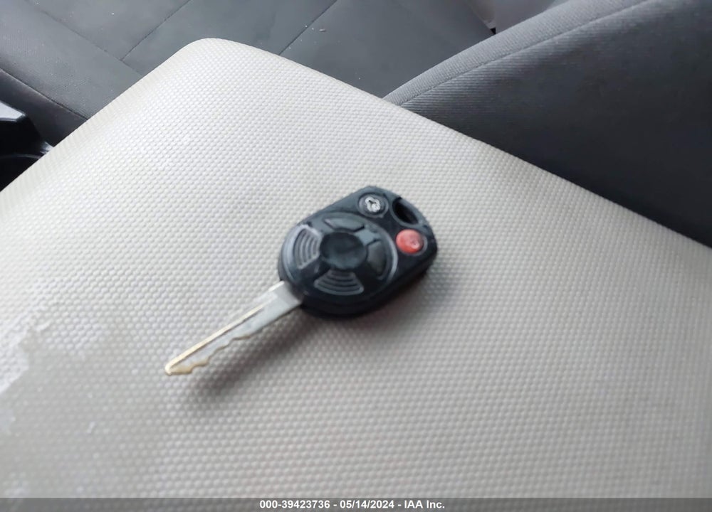 2011 FORD ESCAPE XLS VIN: 1FMCU0C7XBKC60242