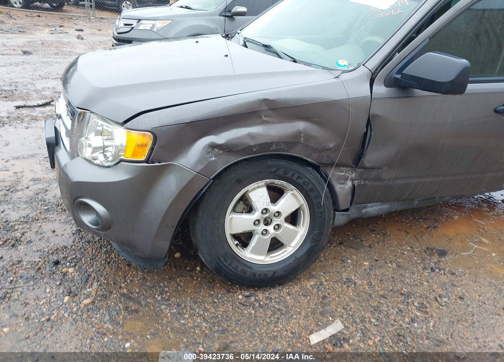 2011 FORD ESCAPE XLS VIN: 1FMCU0C7XBKC60242