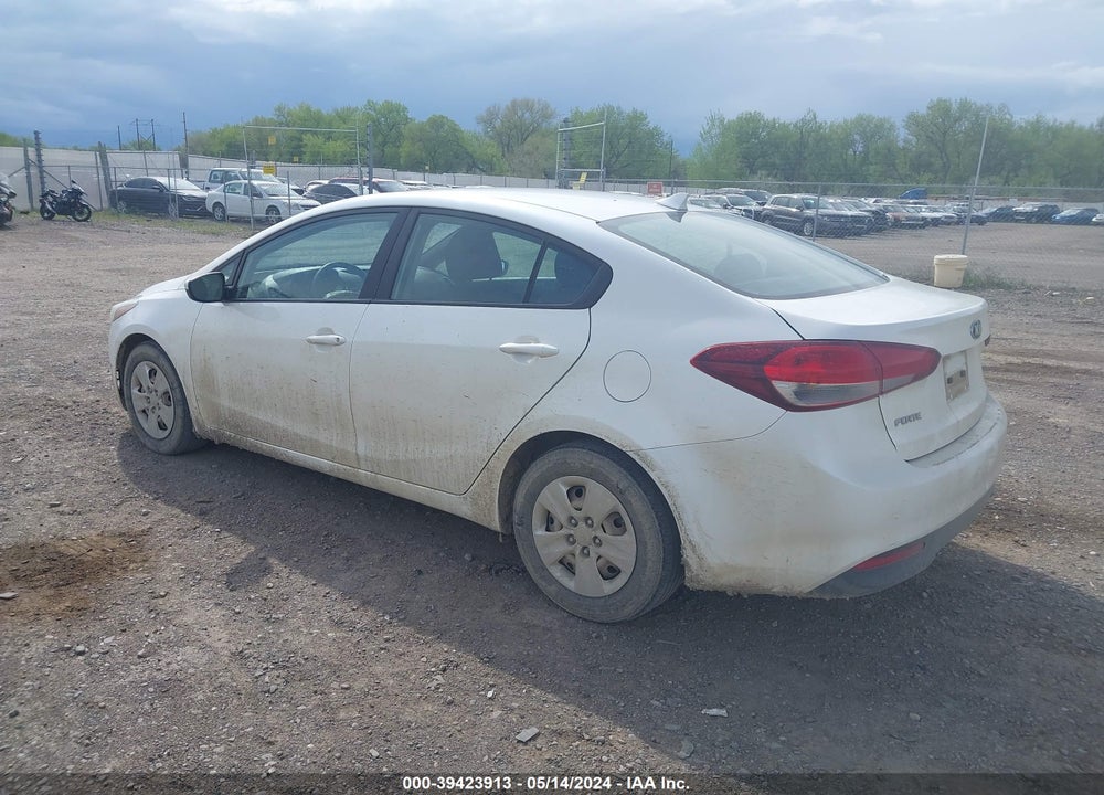 2017 KIA FORTE LX VIN: 3KPFL4A71HE125905