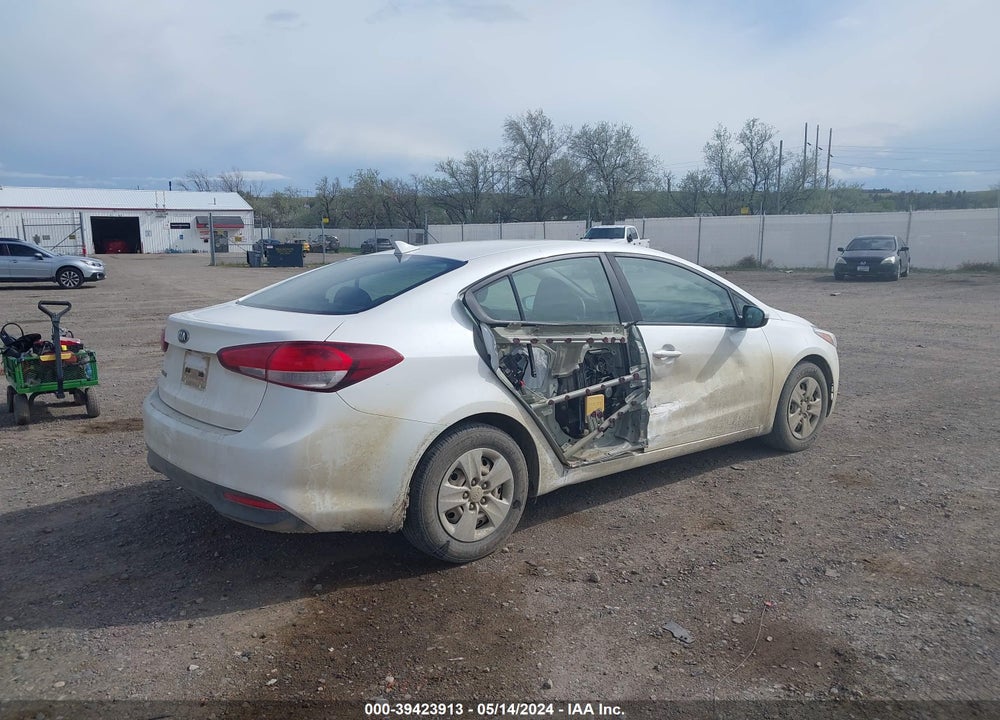 2017 KIA FORTE LX VIN: 3KPFL4A71HE125905