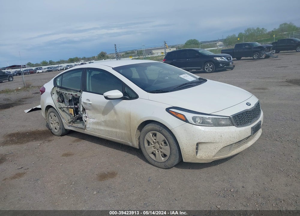 2017 KIA FORTE LX VIN: 3KPFL4A71HE125905