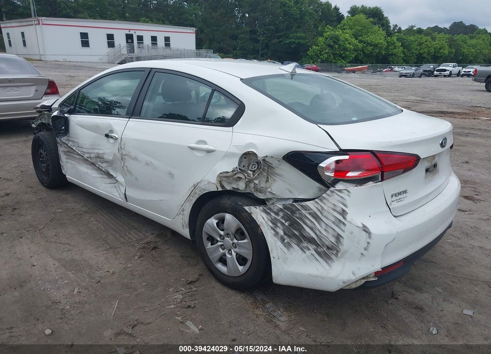 2018 KIA FORTE LX VIN: 3KPFK4A78JE185303