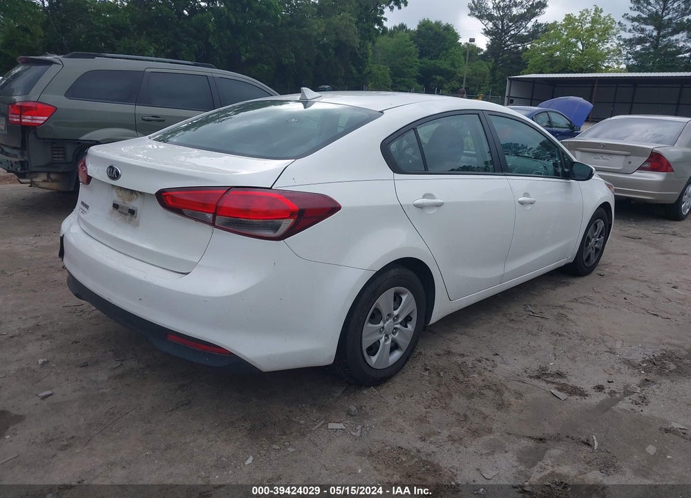 2018 KIA FORTE LX VIN: 3KPFK4A78JE185303