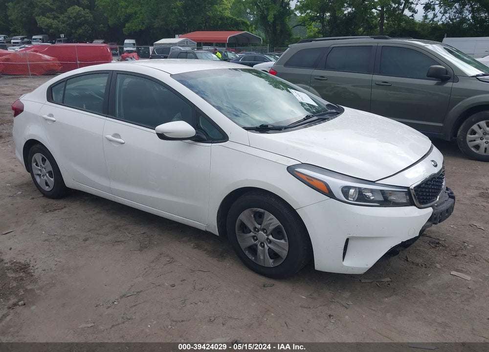 2018 KIA FORTE LX VIN: 3KPFK4A78JE185303