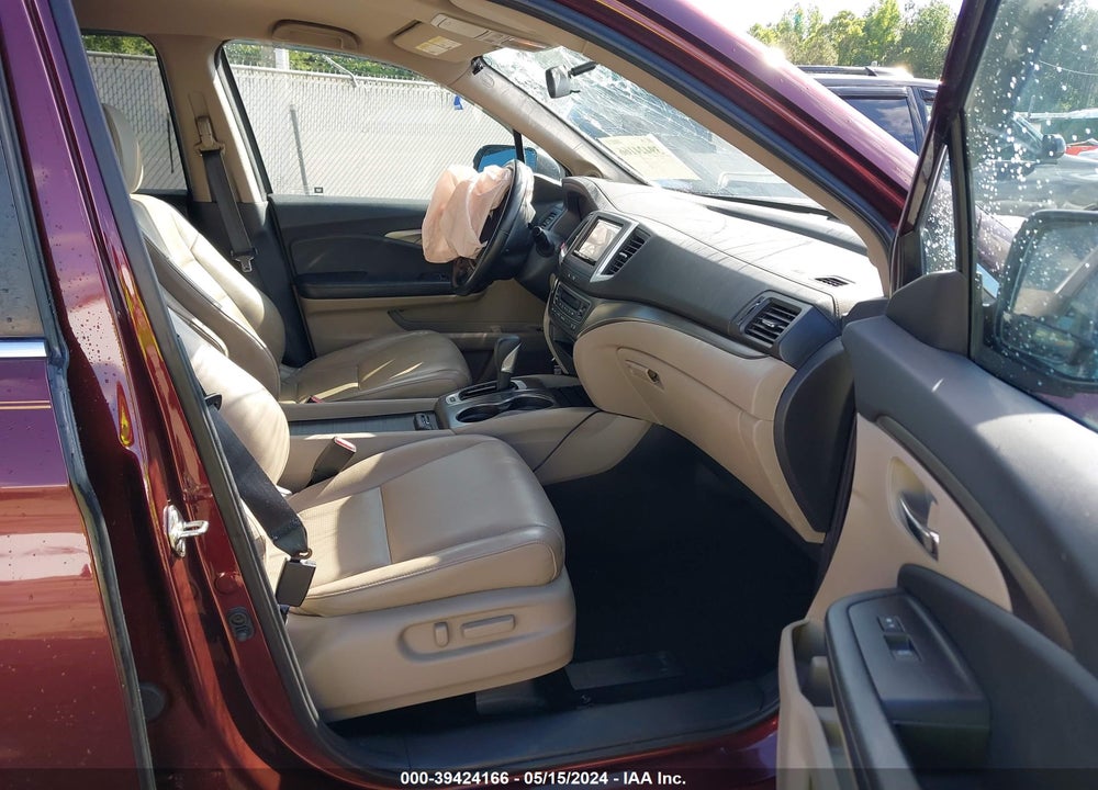 2017 HONDA RIDGELINE RTL VIN: 5FPYK2F51HB007832