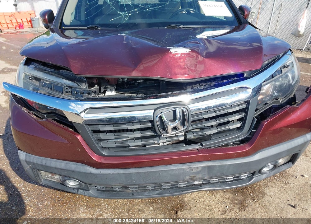 2017 HONDA RIDGELINE RTL VIN: 5FPYK2F51HB007832
