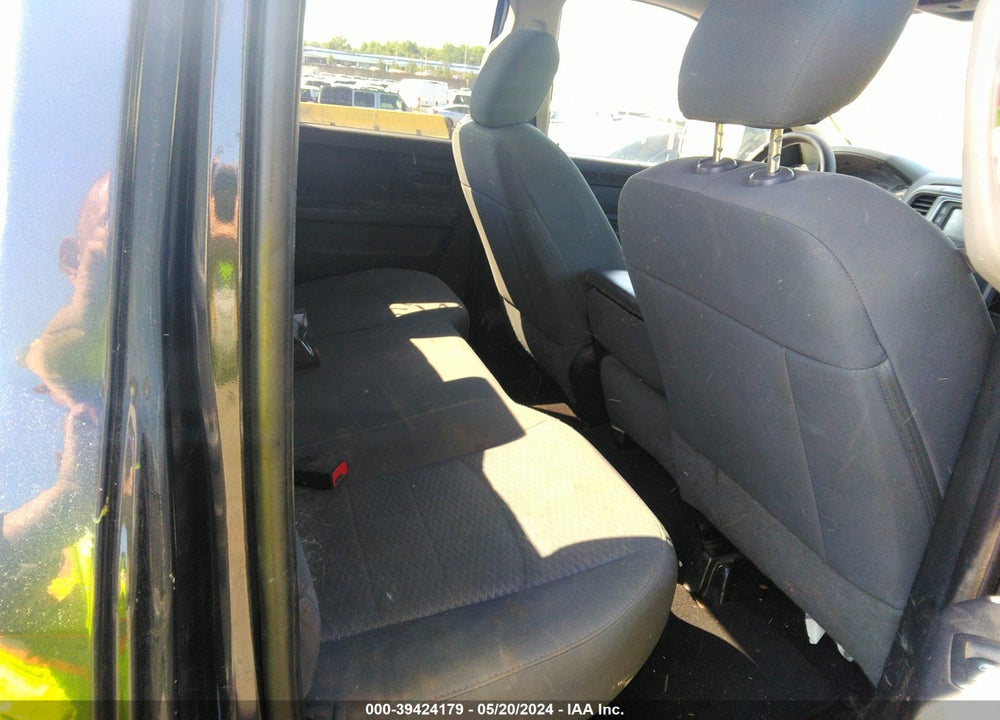 2017 RAM 1500 VIN: 1C6RR7FG7HS594376