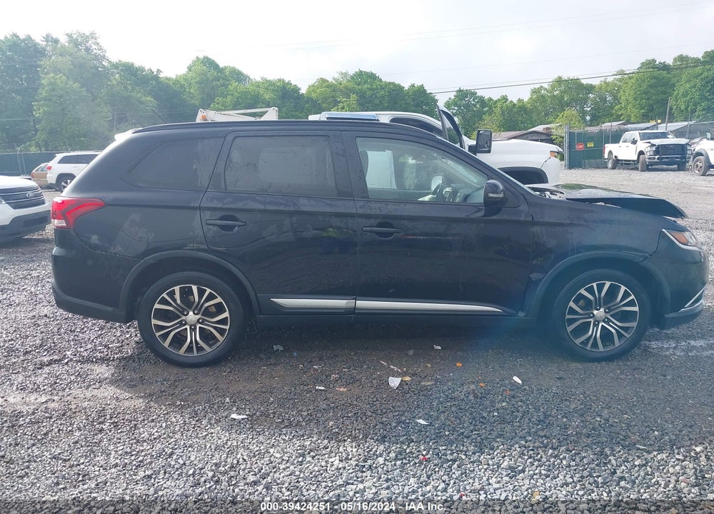2016 MITSUBISHI OUTLANDER SEL VIN: JA4AZ3A33GZ008288