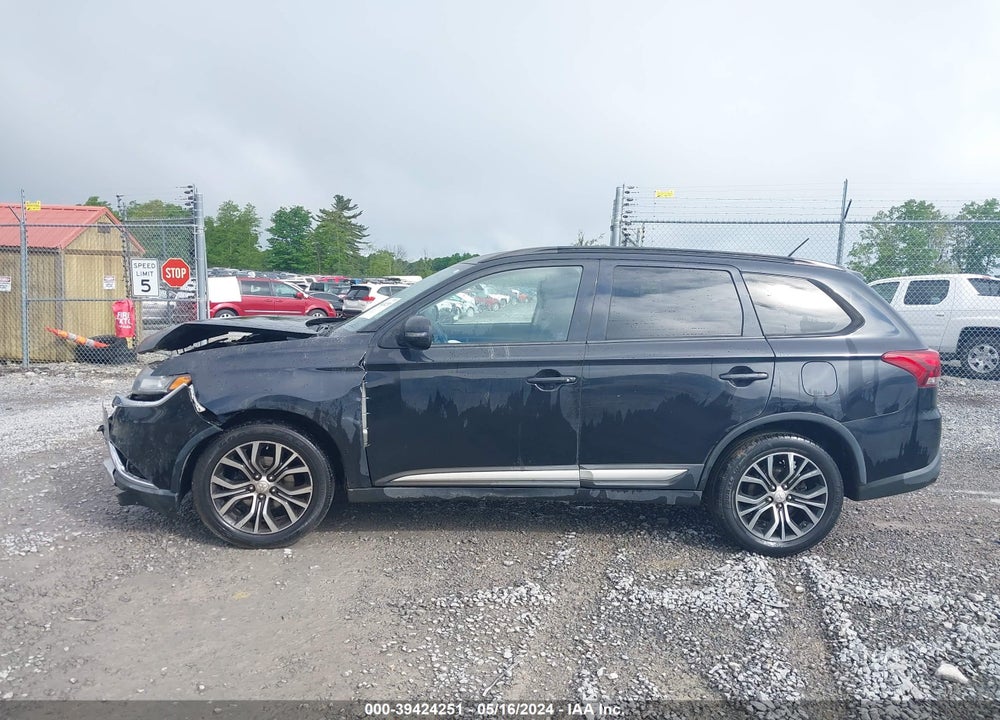 2016 MITSUBISHI OUTLANDER SEL VIN: JA4AZ3A33GZ008288