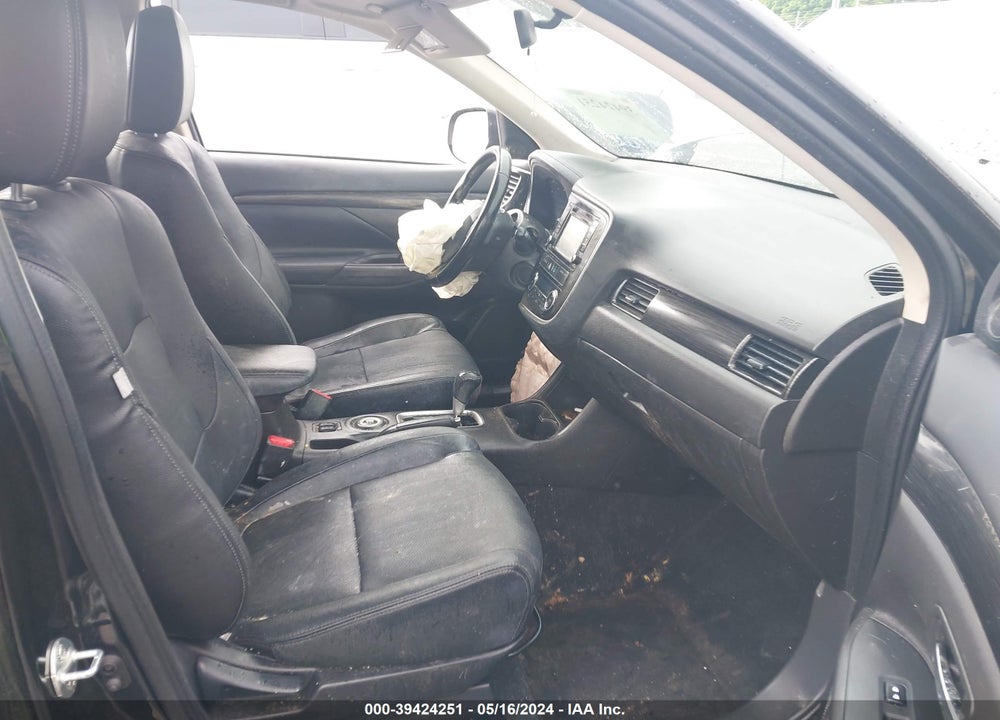 2016 MITSUBISHI OUTLANDER SEL VIN: JA4AZ3A33GZ008288