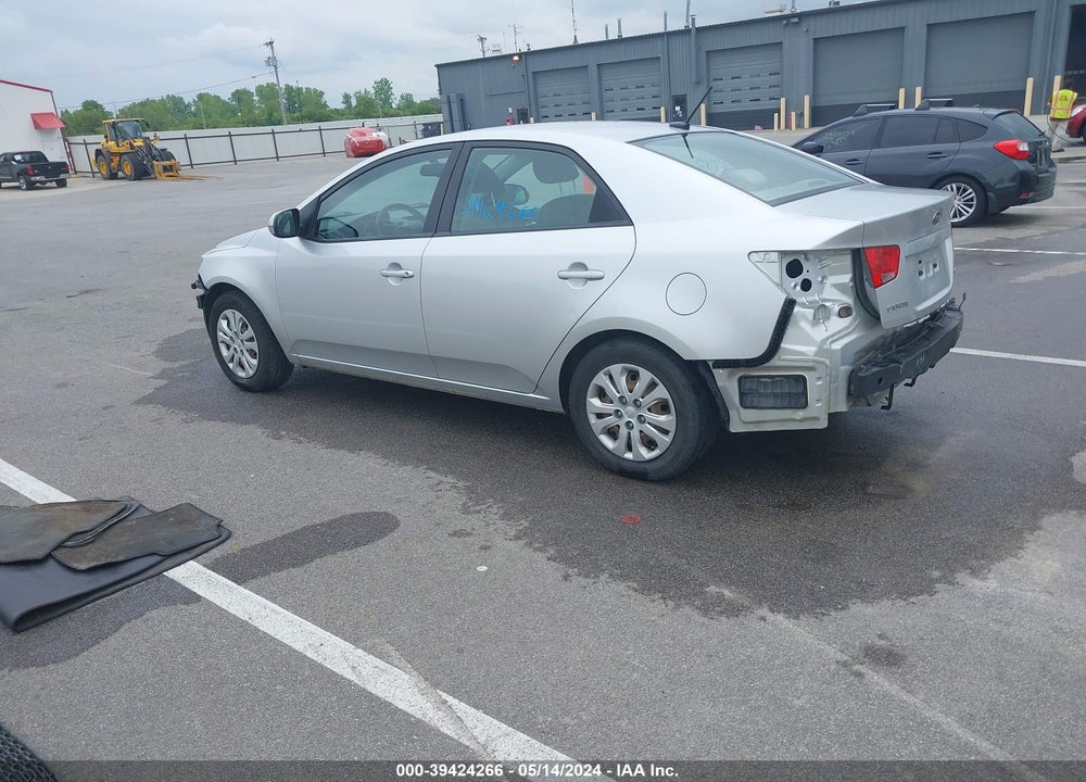 2013 KIA FORTE EX VIN: KNAFU4A2XD5704458