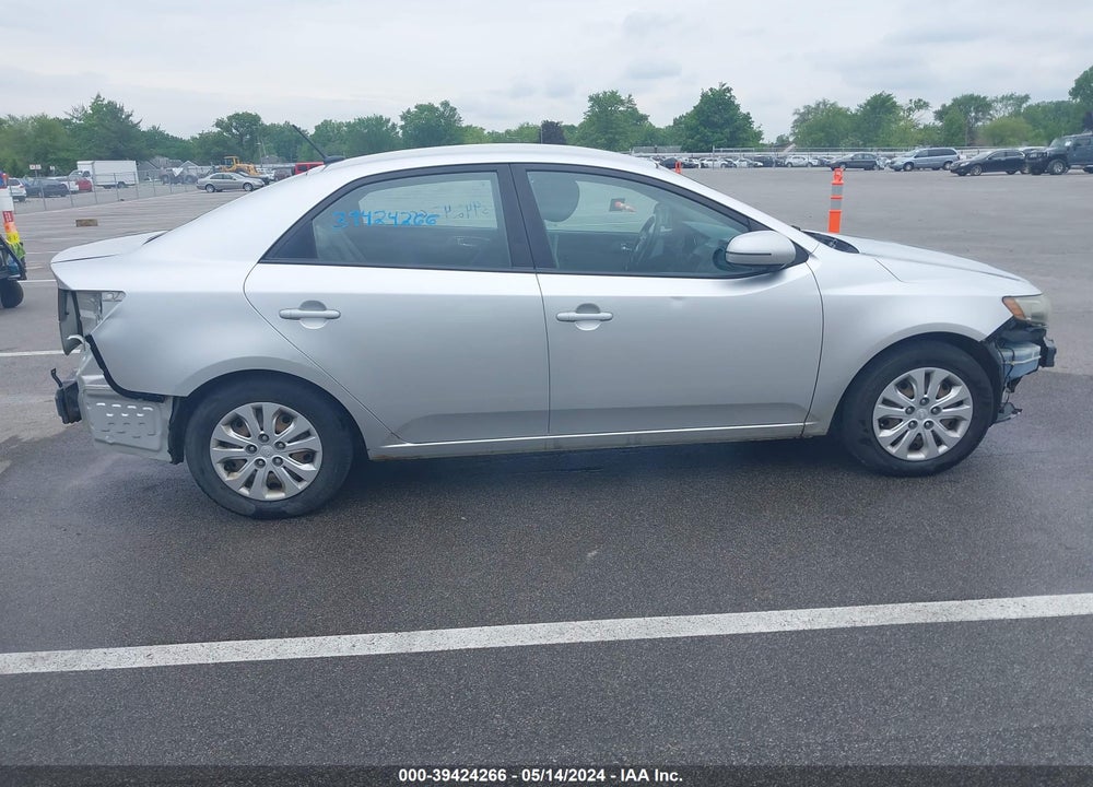2013 KIA FORTE EX VIN: KNAFU4A2XD5704458