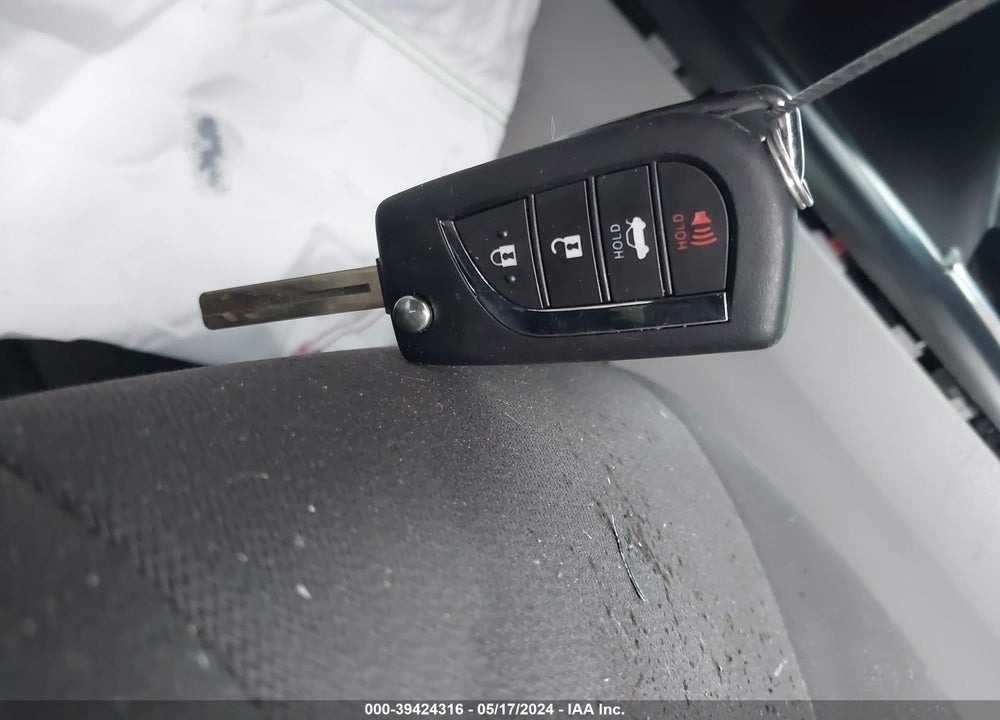 2020 TOYOTA CAMRY LE VIN: 4T1C11AK0LU971055