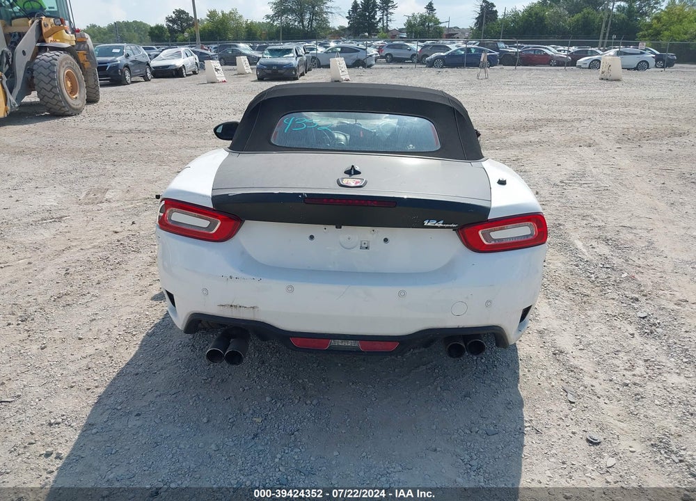 2020 FIAT 124 SPIDER ABARTH VIN: JC1NFAEK6L0144688