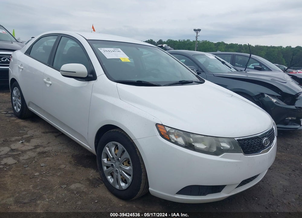 2011 KIA FORTE EX VIN: KNAFU4A20B5381230