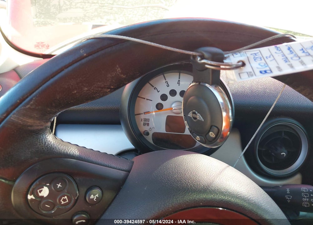 2013 MINI CLUBMAN COOPER VIN: WMWZF3C54DT489843