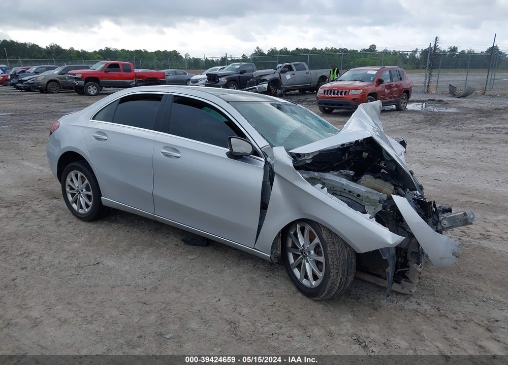 2020 MERCEDES-BENZ A 220 VIN: W1K3G4EB9LJ203449