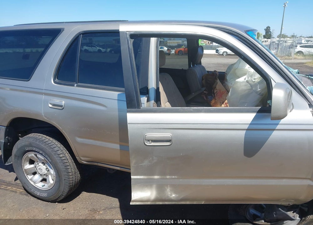 2002 TOYOTA 4RUNNER SR5 V6 VIN: JT3HN86RX20375636