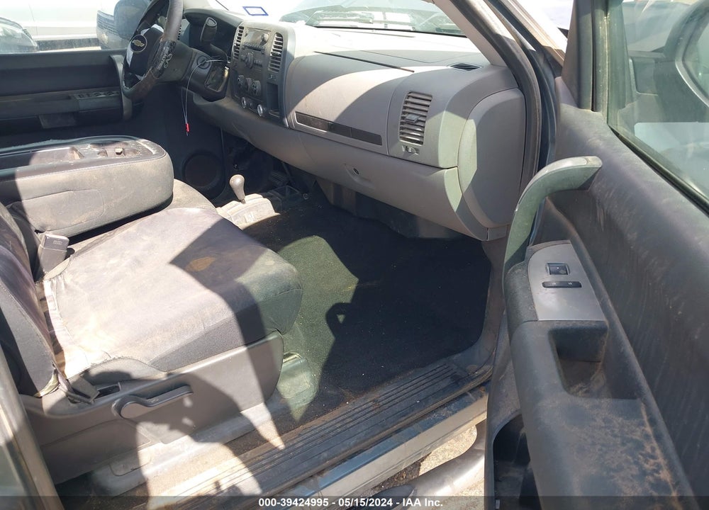 2008 CHEVROLET SILVERADO 1500 LS VIN: 2GCEK13C681329099