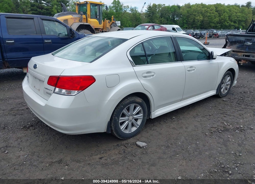 2011 SUBARU LEGACY 2.5I PREMIUM VIN: 4S3BMBC63B3227869