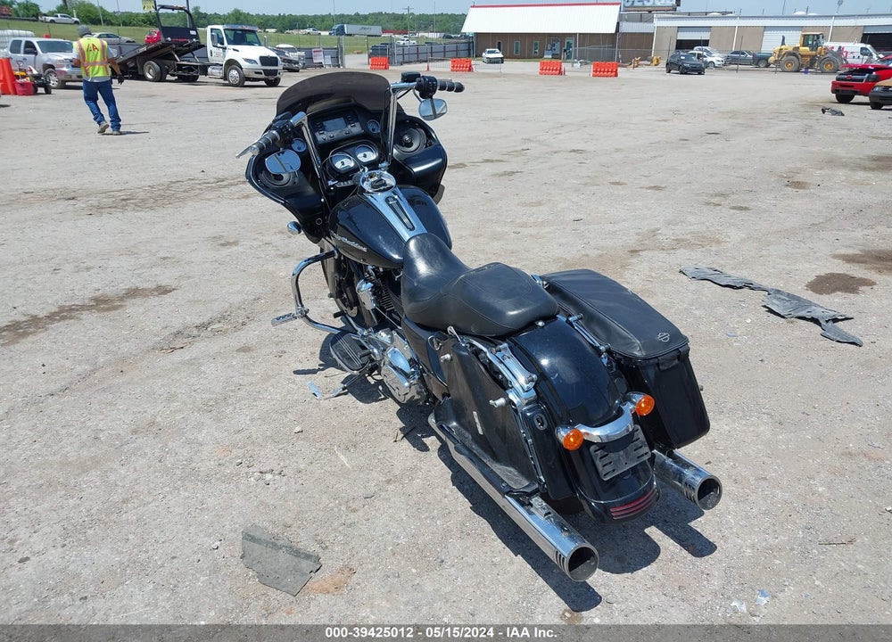 2019 HARLEY-DAVIDSON FLTRX VIN: 1HD1KHC14KB624262