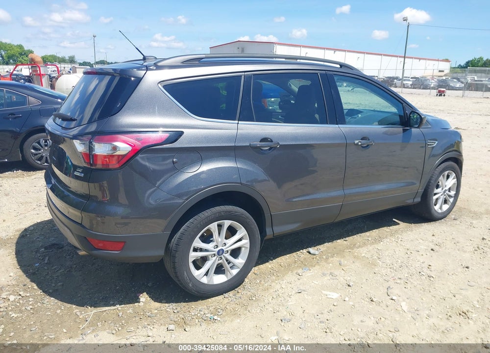 2018 FORD ESCAPE SE VIN: 1FMCU9GD1JUC83982
