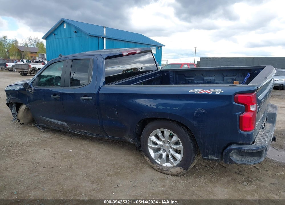 2021 CHEVROLET SILVERADO 1500 4WD DOUBLE CAB STANDARD BED CUSTOM VIN: 1GCRYBEK2MZ110538