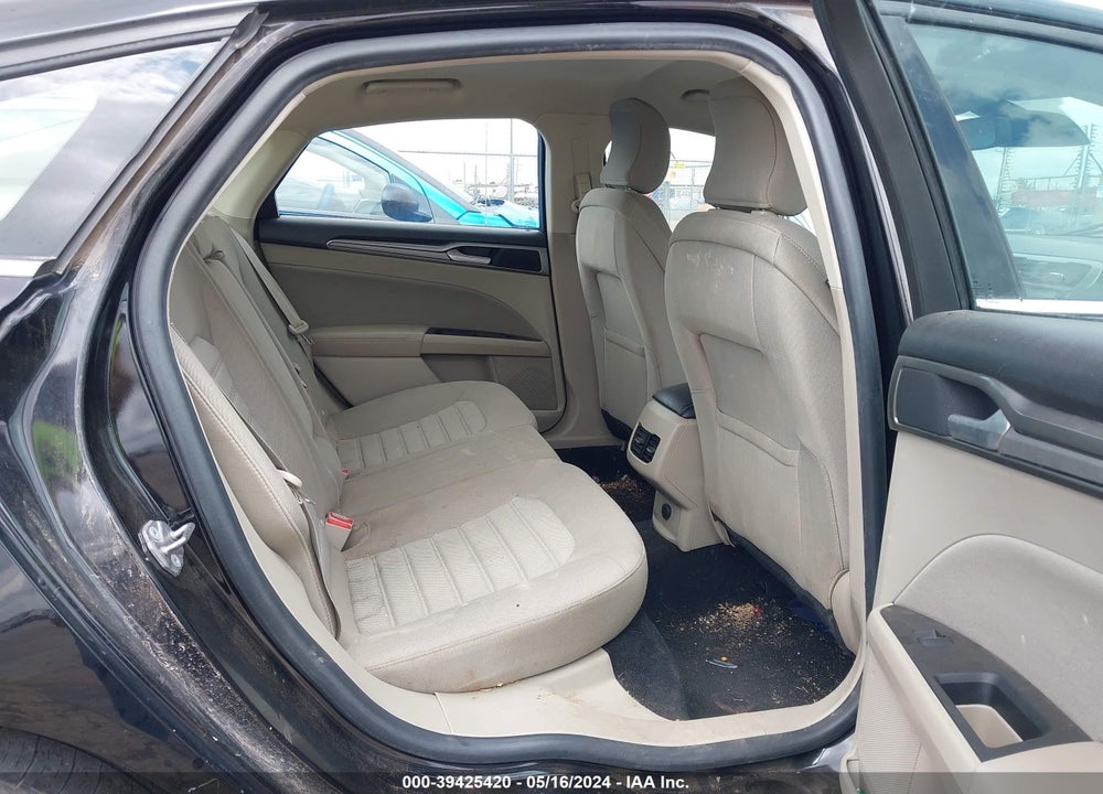 2019 FORD FUSION SE VIN: 3FA6P0HD6KR275944