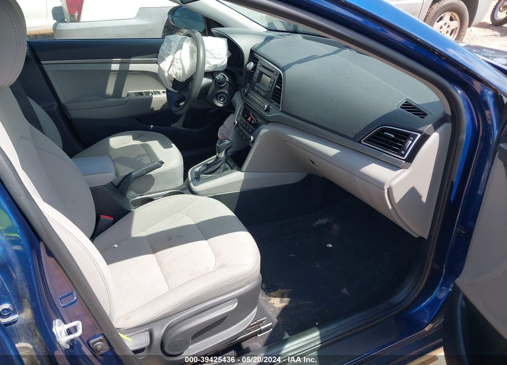 2017 HYUNDAI ELANTRA SE VIN: 5NPD74LF3HH125853