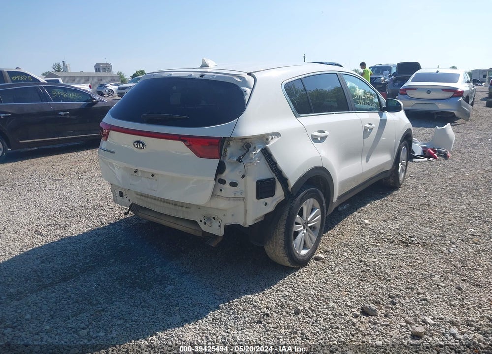2018 KIA SPORTAGE LX VIN: KNDPM3AC5J7459966