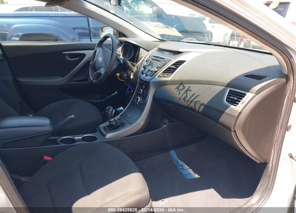 2015 HYUNDAI ELANTRA SE VIN: 5NPDH4AE3FH610756
