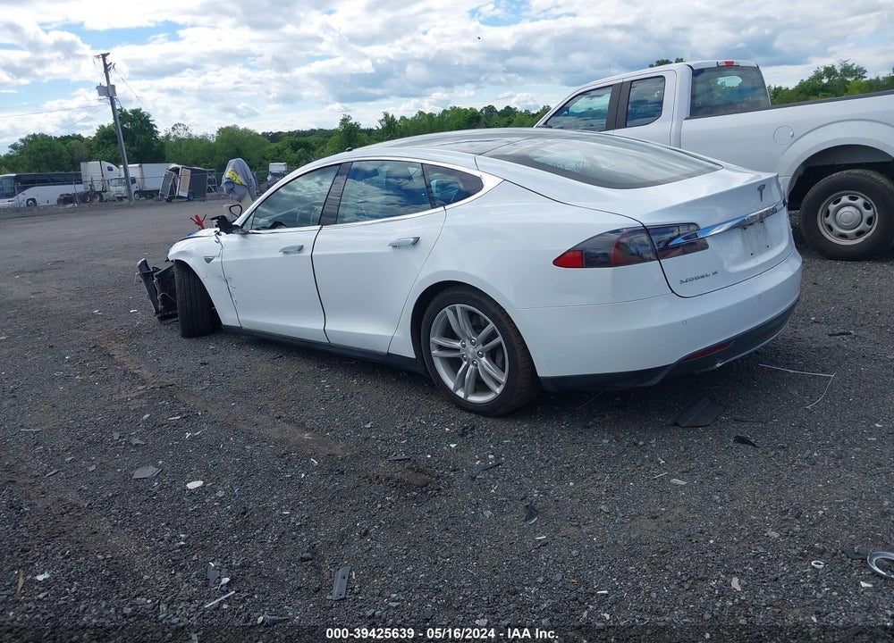 2013 TESLA MODEL S VIN: 5YJSA1DNXDFP18907