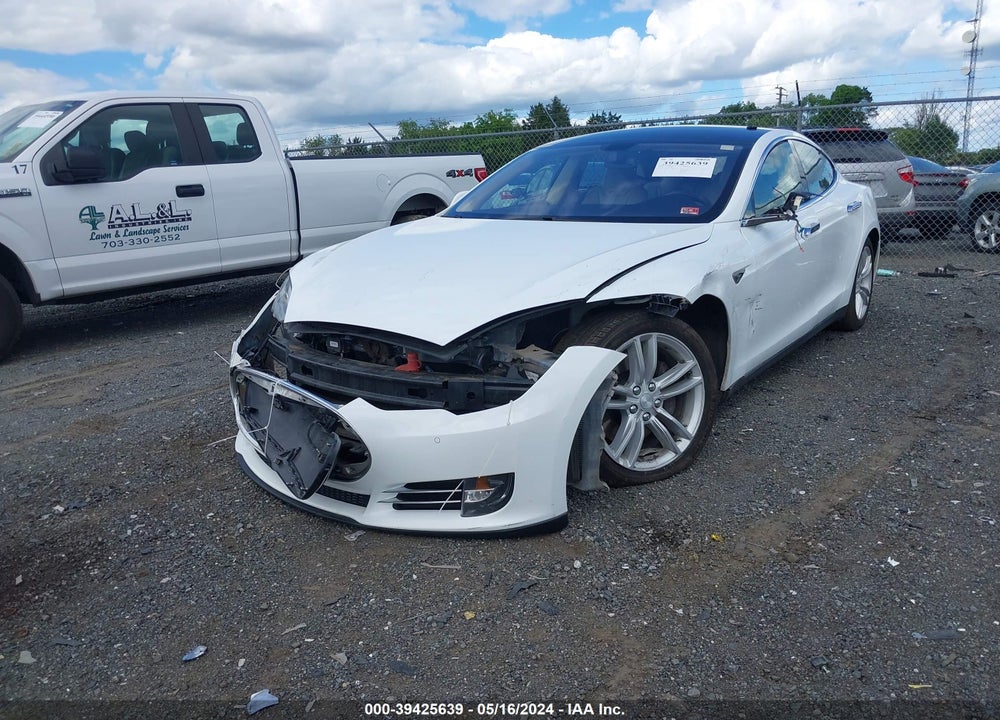 2013 TESLA MODEL S VIN: 5YJSA1DNXDFP18907