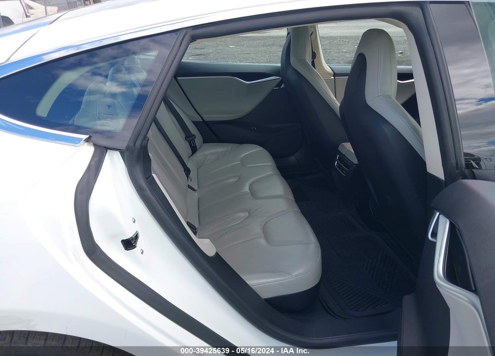 2013 TESLA MODEL S VIN: 5YJSA1DNXDFP18907