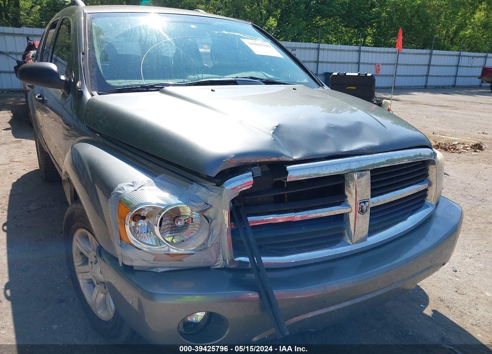 2005 DODGE DURANGO SLT VIN: 1D4HB48N45F560695