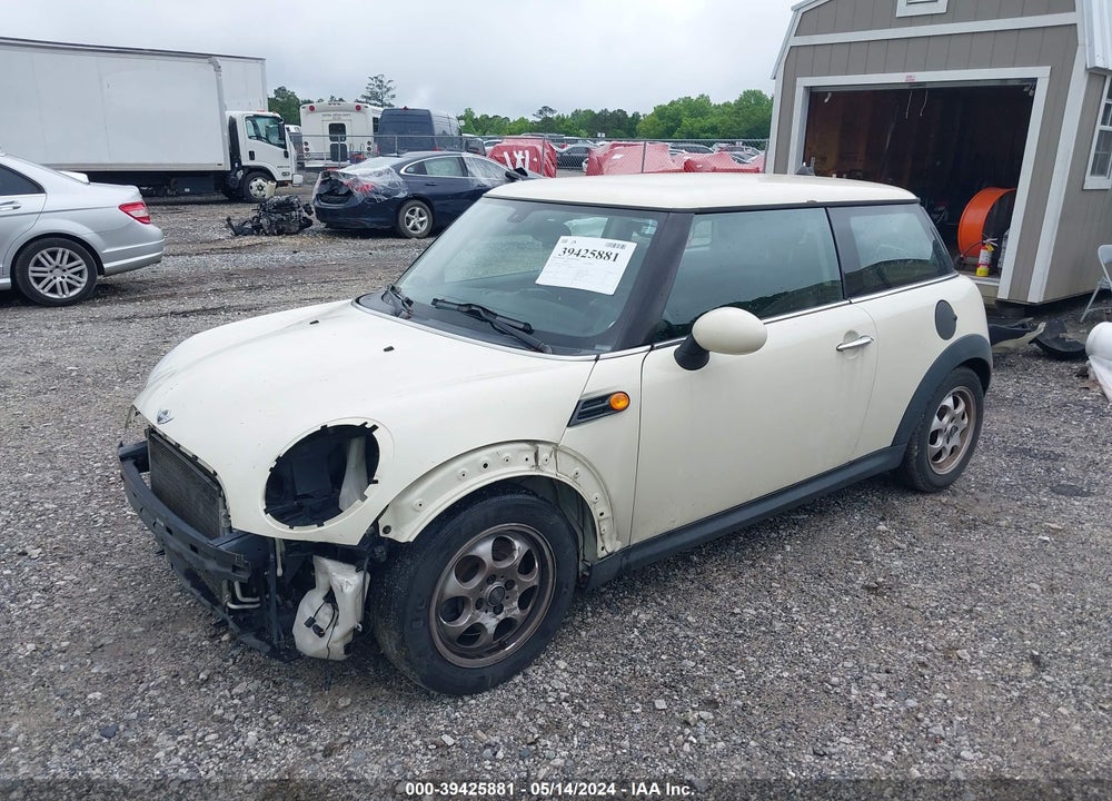 2012 MINI COOPER VIN: WMWSU3C58CT262922