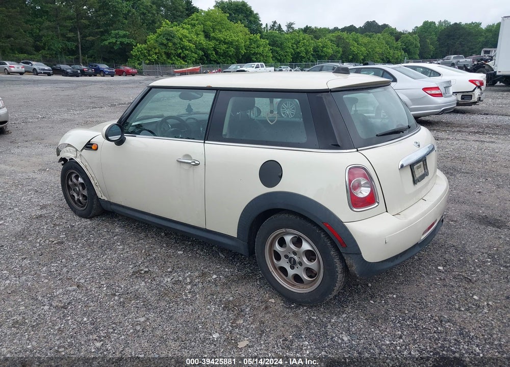 2012 MINI COOPER VIN: WMWSU3C58CT262922