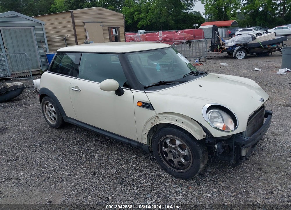2012 MINI COOPER VIN: WMWSU3C58CT262922