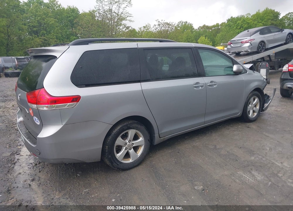 2012 TOYOTA SIENNA VIN: 5TDKK3DC8CS227401