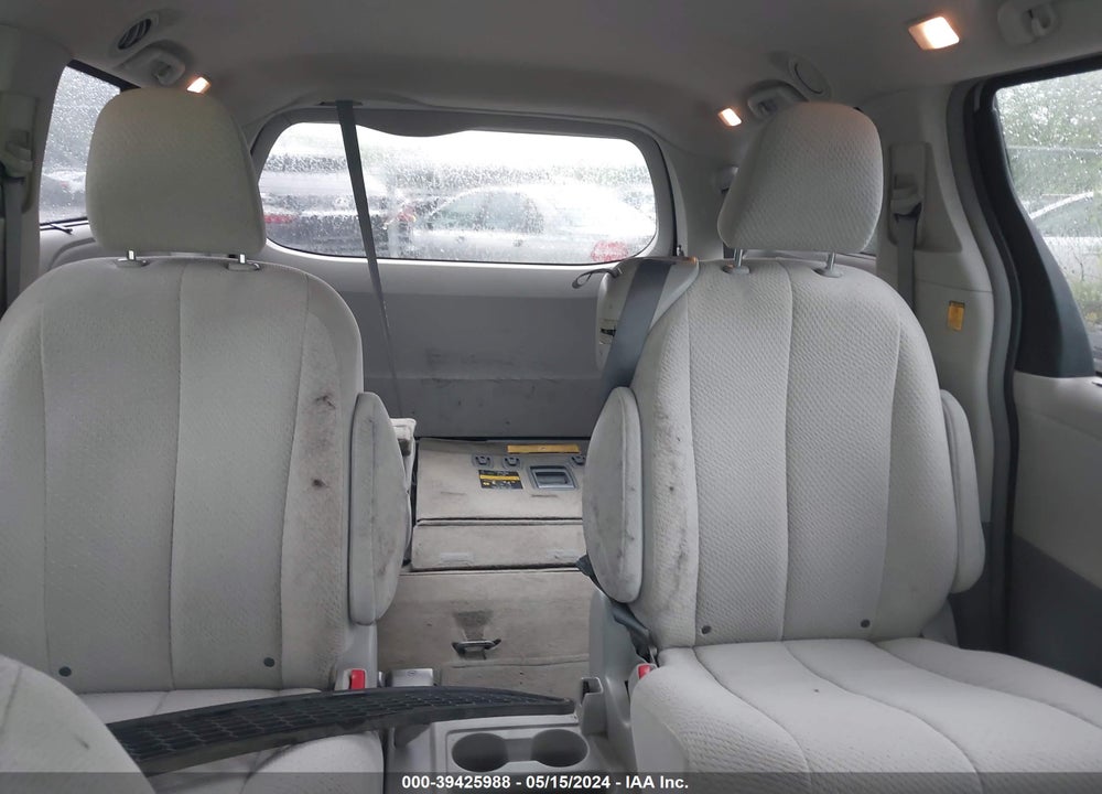 2012 TOYOTA SIENNA VIN: 5TDKK3DC8CS227401